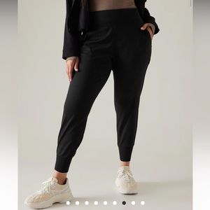 ATHLETA VENICE MID RISE JOGGER Black Large